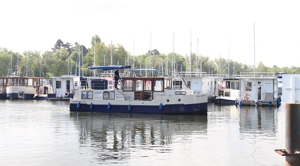 Jobs an der Müritz bei Kuhnle Tours - Hausboot Vercharter an der Müritz